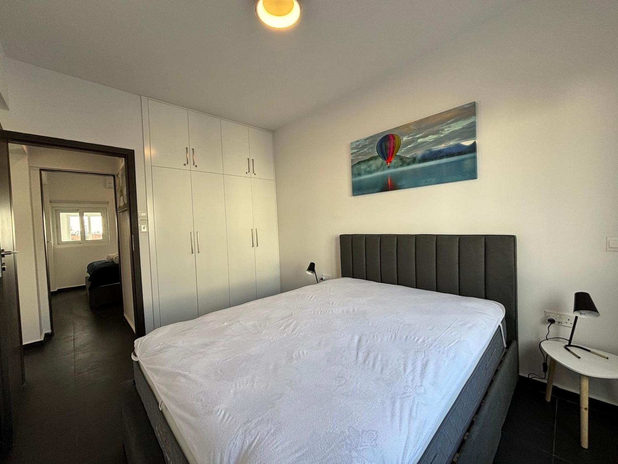 Venus Seaview 2b, Rooftop, Prime Location, Πάφος
