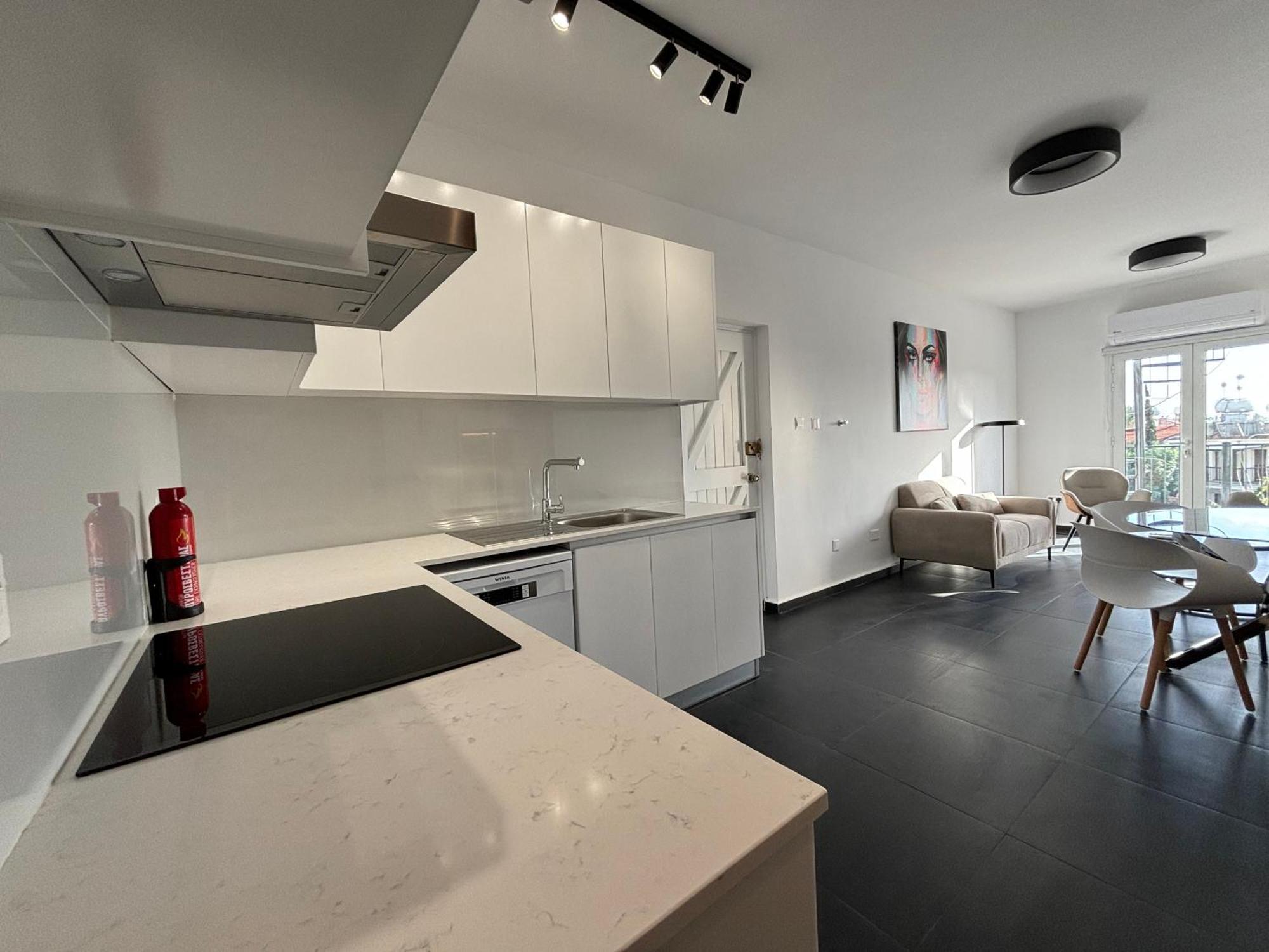 Venus Seaview 2b, Rooftop, Prime Location, Διαμέρισμα Πάφος