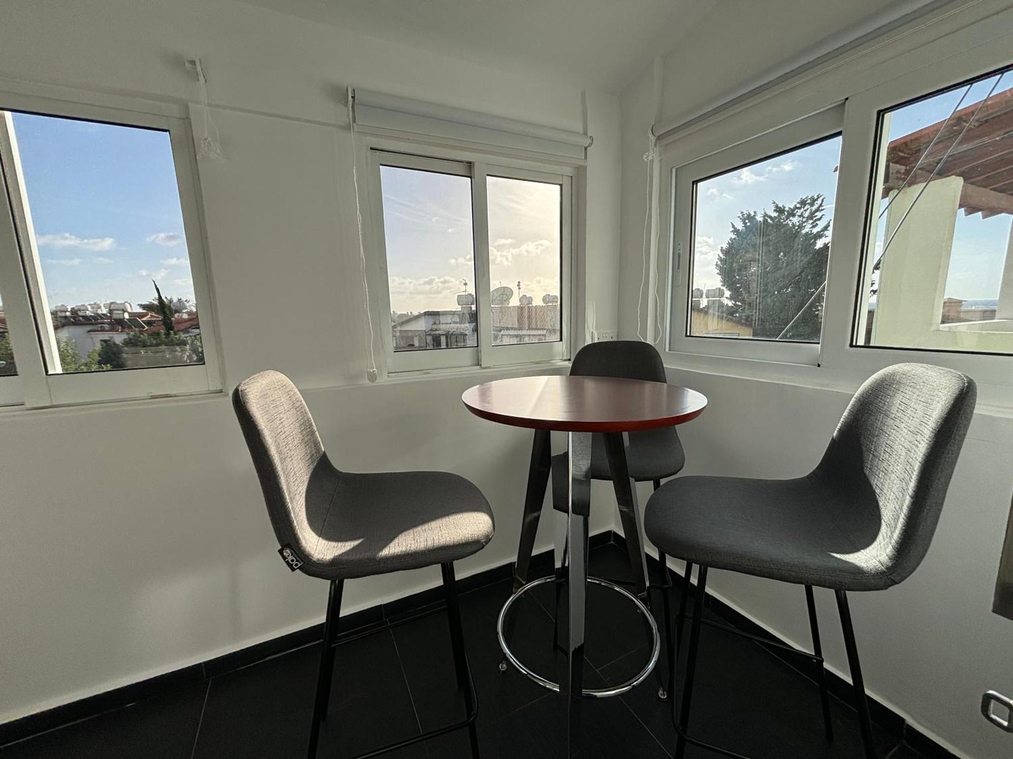 Venus Seaview 2b, Rooftop, Prime Location, Πάφος