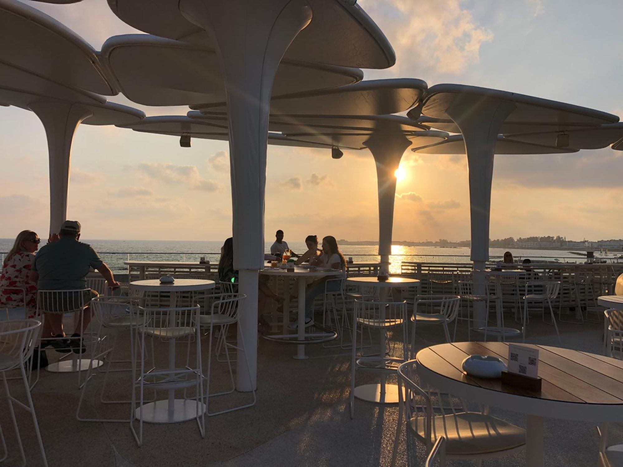 Venus Seaview 2b, Rooftop, Prime Location, * Πάφος